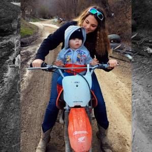 Meet your Posher, Evelyn